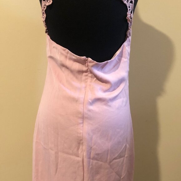 Lace Scalloped Dress - Picture 4 of 7